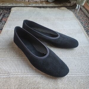 Stuart Weitzman Suede Black Ballet Flats